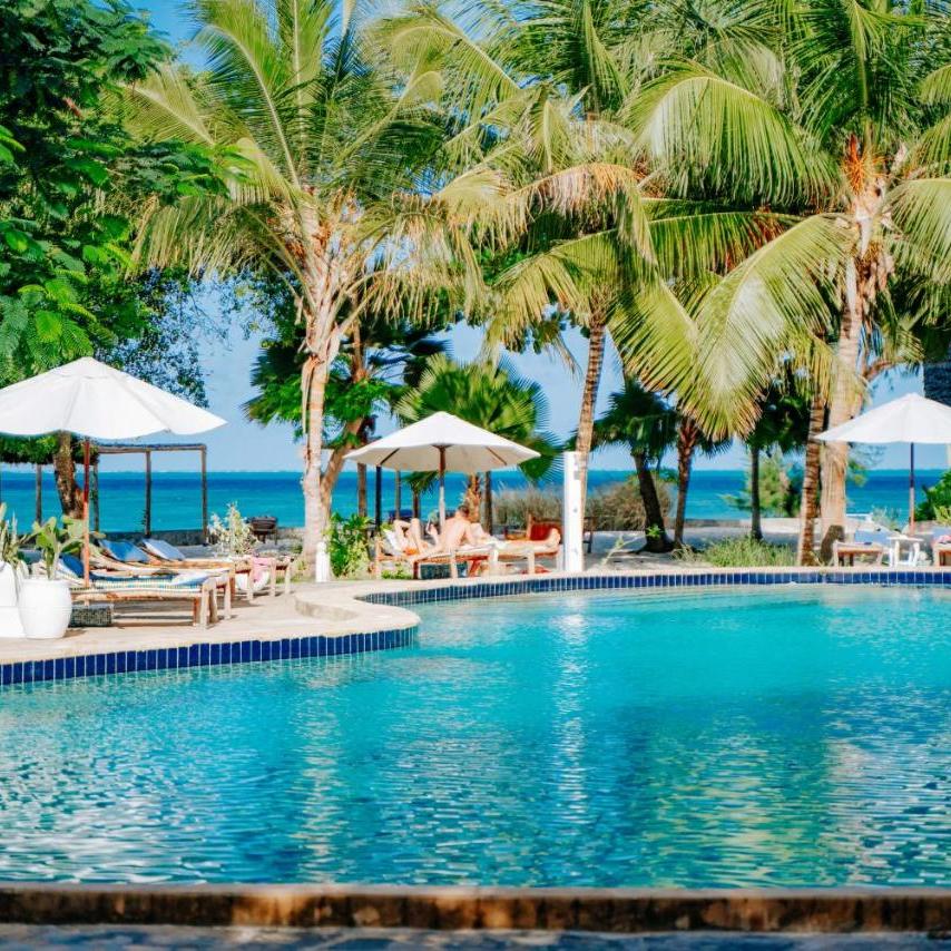 Spice Island Hotel & Resort angaga island resort