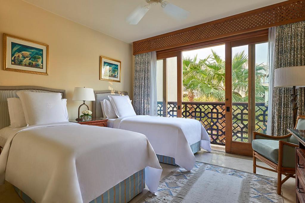 2 Bedroom Residential Suite Palm View