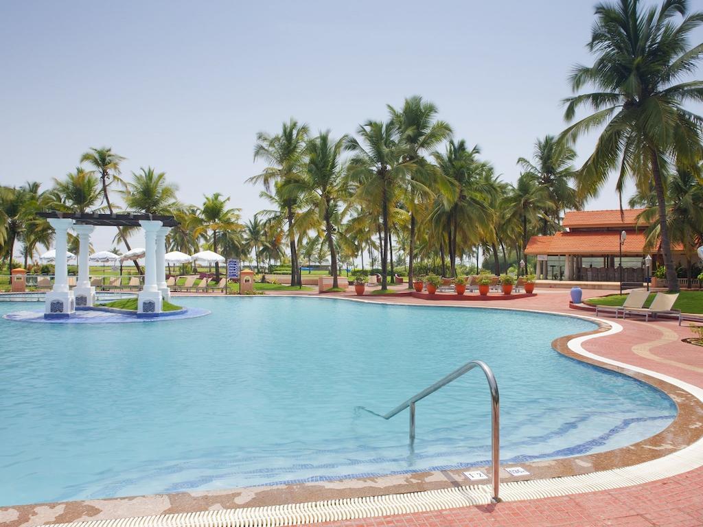 Отель Holiday Inn Resort Goa, Мобор: забронировать тур в отель, фото,  описание, рейтинг