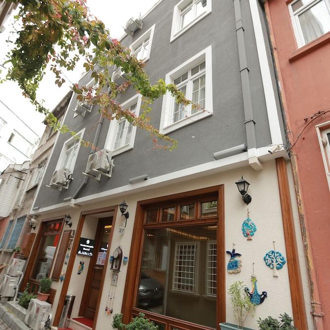 Constantinopolis Hotel Istanbul vogue hotel supreme istanbul