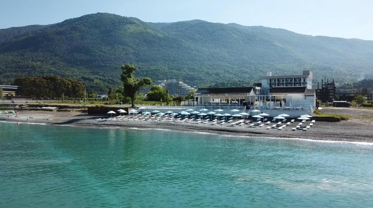 Отель Aquamarine Family Club Hotel, Гагра: забронировать тур в отель, фото,  описание, рейтинг