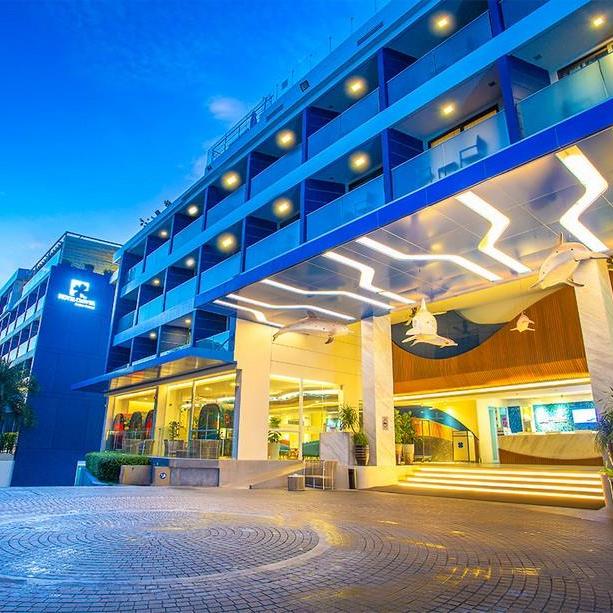 Clover Patong Phuket movenpick myth hotel patong phuket