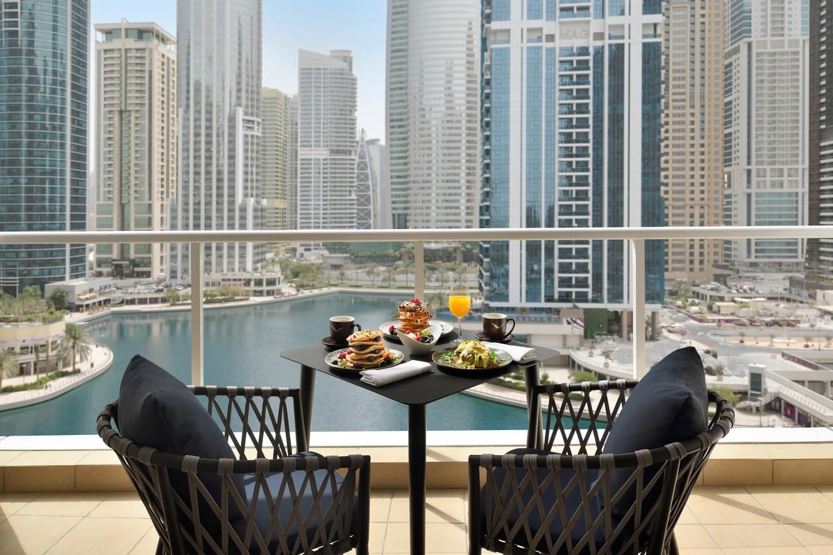 Movenpick dubai jumeirah. Movenpick Jumeirah Lakes Towers 5*. Отель Мовенпик Дубай. Movenpick Jumeirah Village Triangle 5*. Movenpick Hotel Jumeirah Beach.