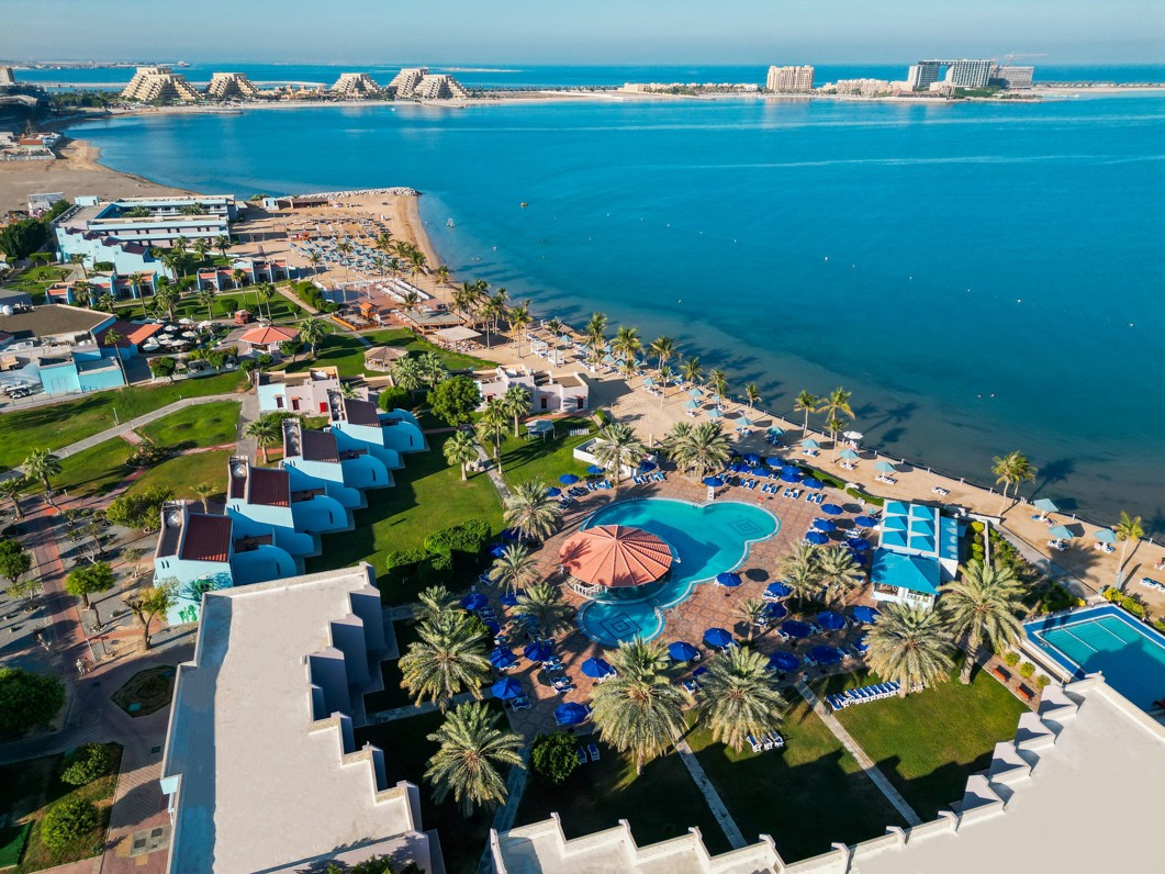 Отель BM Beach Resort, Пляжные отели Рас-эль-Хаймы: забронировать тур в  отель, фото, описание, рейтинг