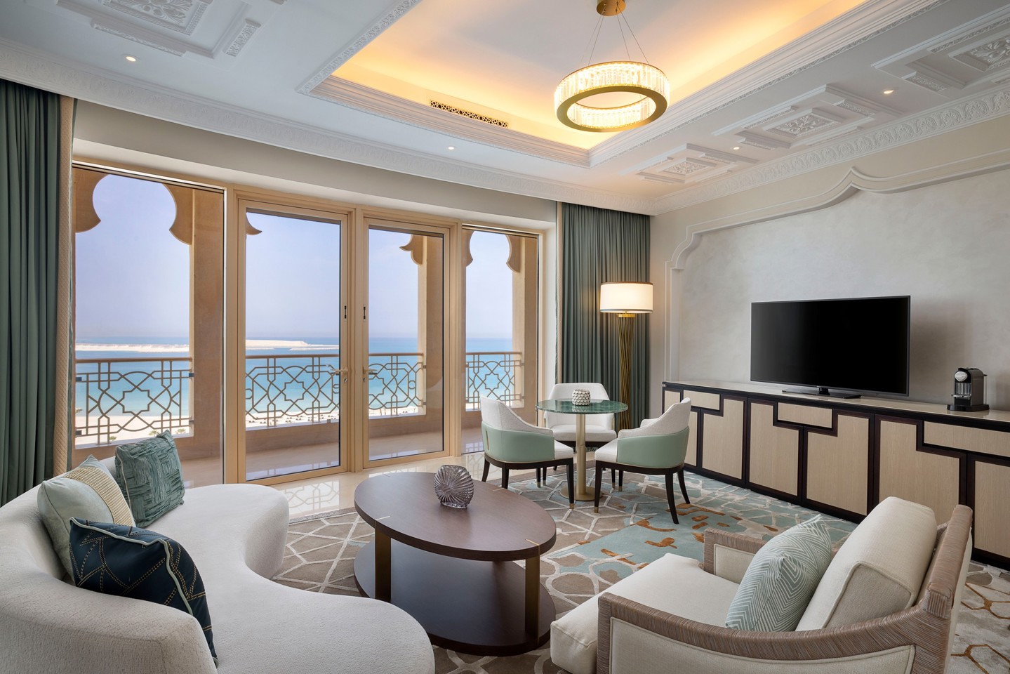 Отель Waldorf Astoria Ras Al Khaimah, Пляжные отели Рас-эль-Хаймы:  забронировать тур в отель, фото, описание, рейтинг