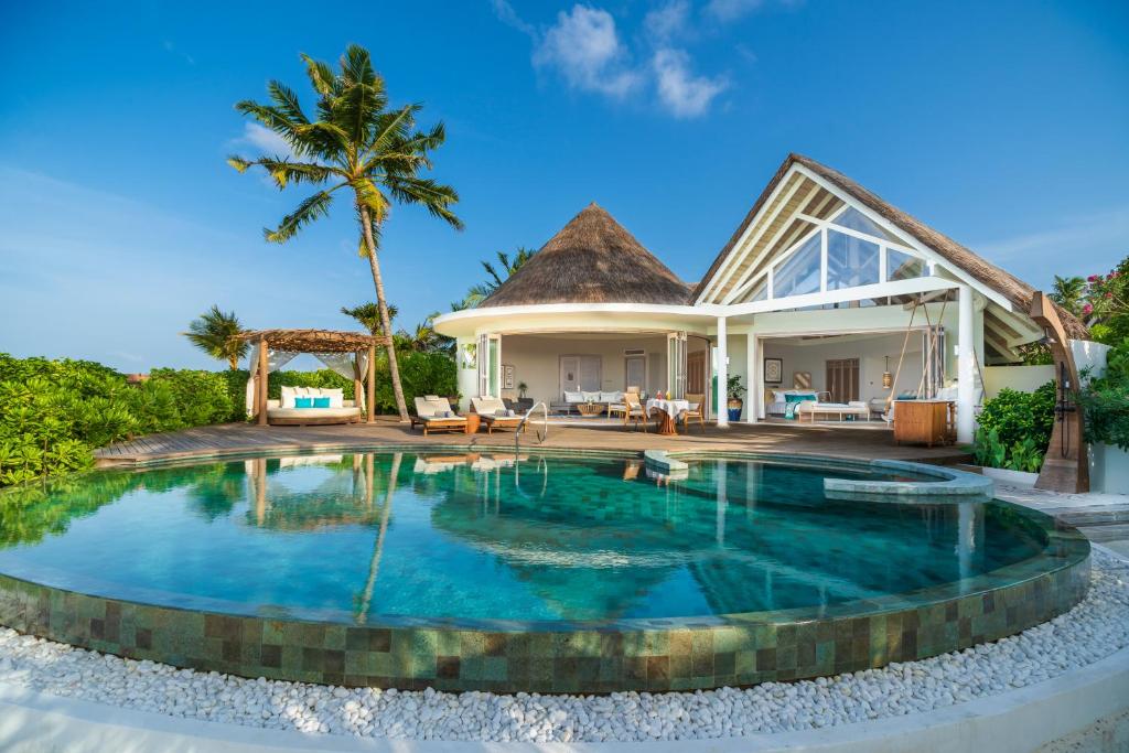 Beach Residence With Private Pool