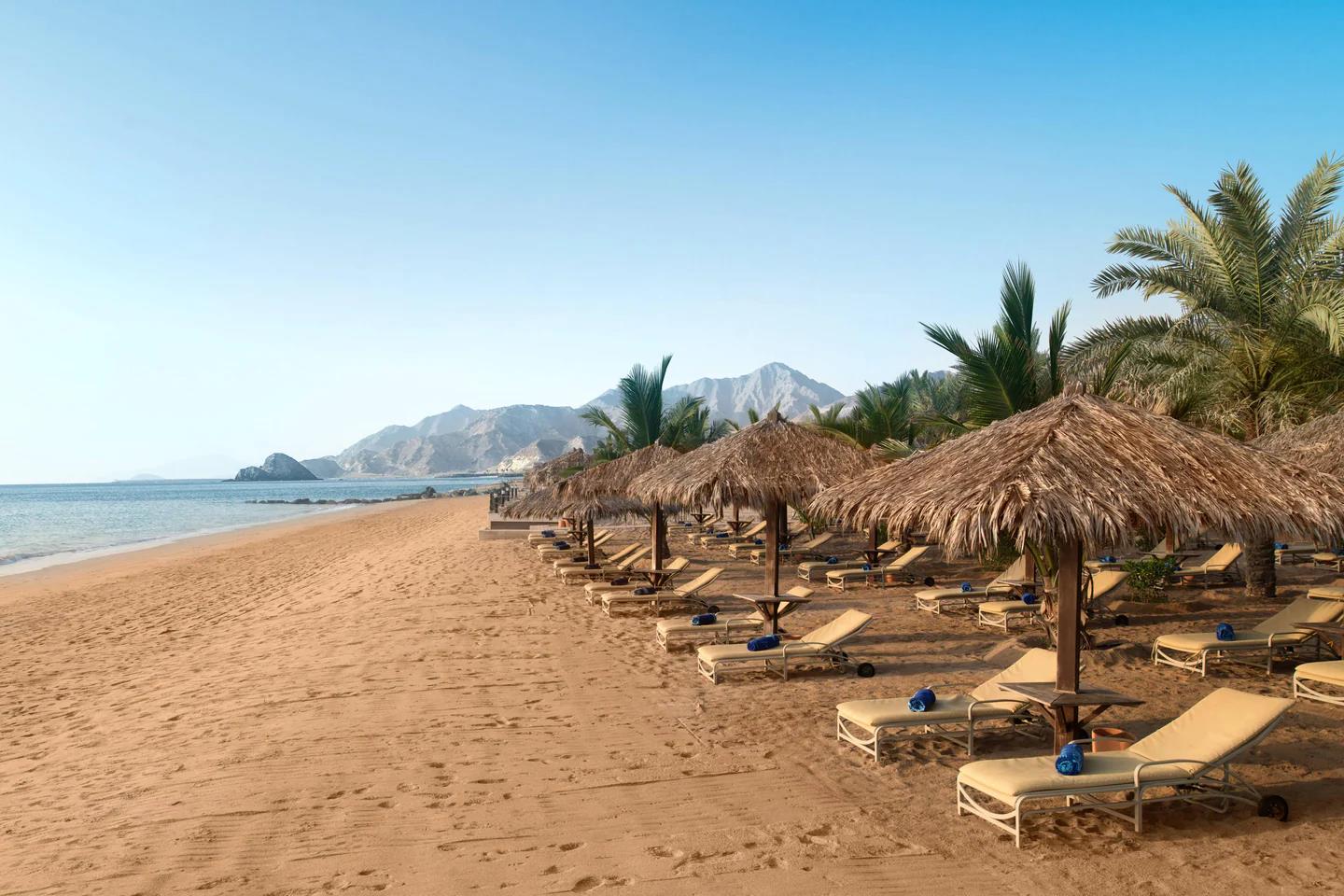 Отель Le Meridien Al Aqah Beach Resort, Пляжные отели Фуджейры:  забронировать тур в отель, фото, описание, рейтинг