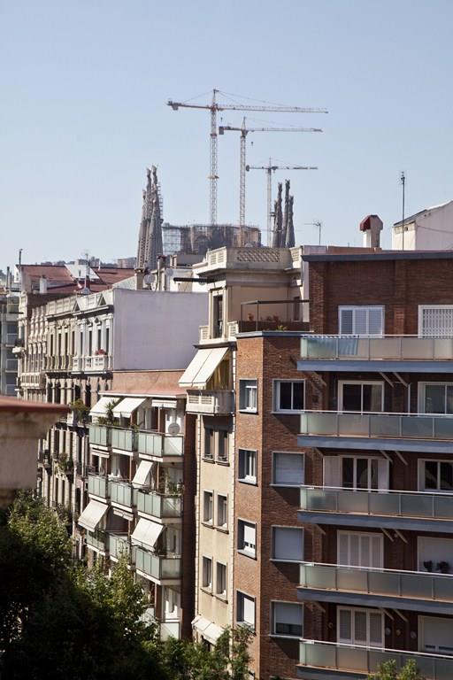 Ainb Sagrada Familia Apartments smart apartments