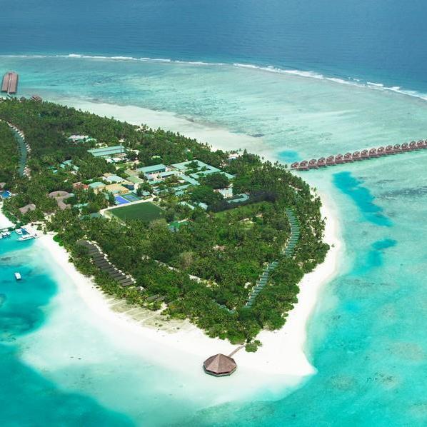 Meeru Island Resort & Spa angaga island resort