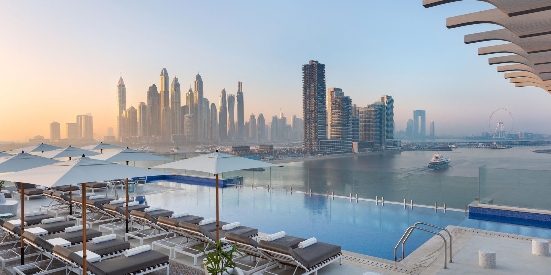 Отель Voco Dubai The Palm, Пальма Джумейра: забронировать тур в отель,  фото, описание, рейтинг