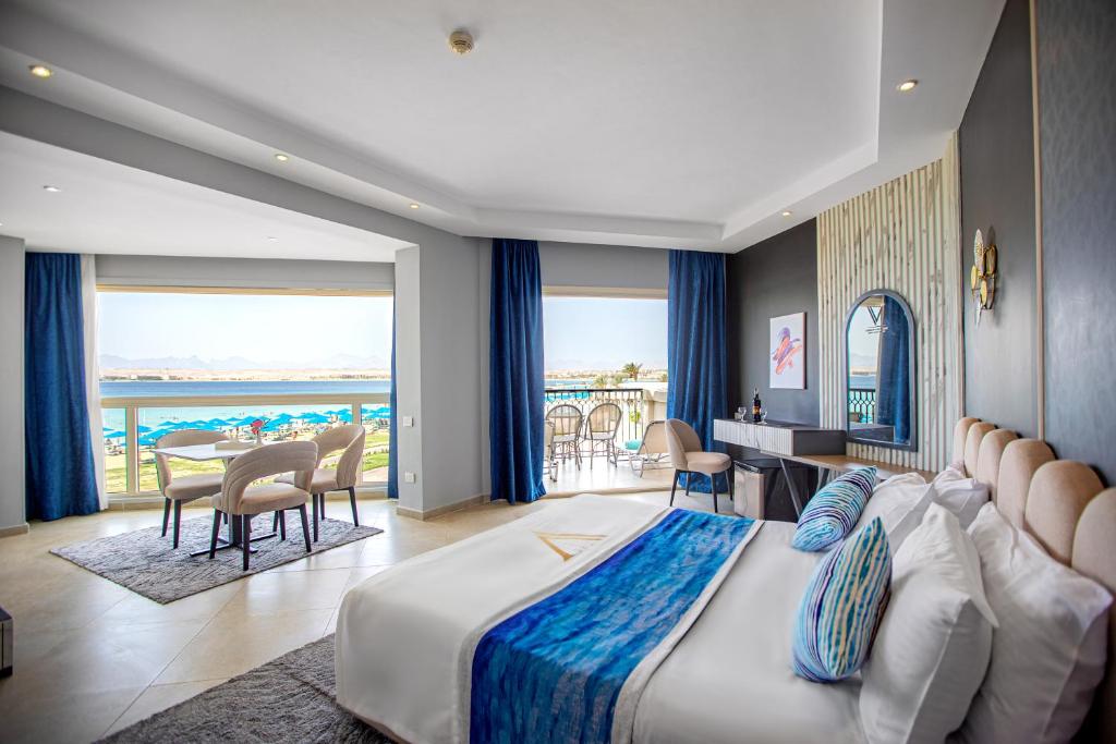 Panorama Sea View Suite
